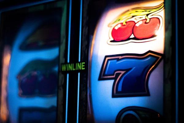 Important Questions About Choosing migliori siti poker online